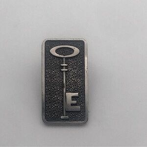 VTG Sterling Silver Old Antique Key Image Rectangle Shaped Pin / Brooch 2” x .5”